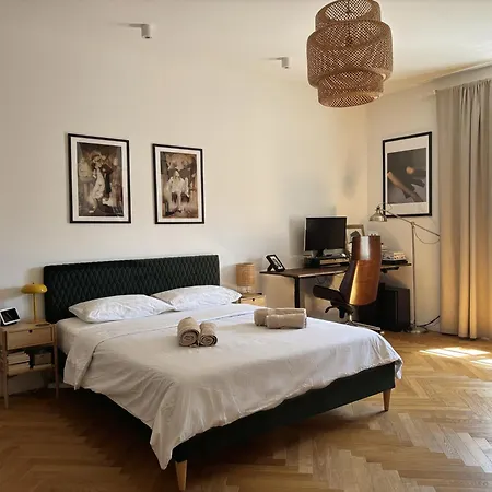 Charming & Quiet Retreat In The Heart Of * Ljubljana